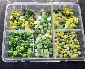Doosje groen met snippets