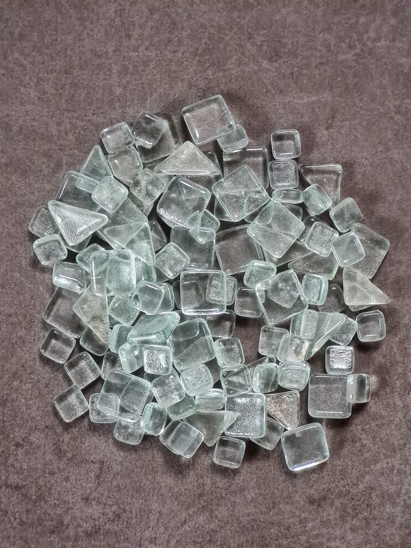 serie Voorganger efficiëntie Soft glass puzzels doorzichtig transparant wit 100 gram - Mozaiek Steentjes